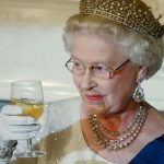 Queen Elizabeth II | Saul Loeb/AFP/Getty Image 
Kuningatar Elisabeth II tunnetaan ginin ystävänä